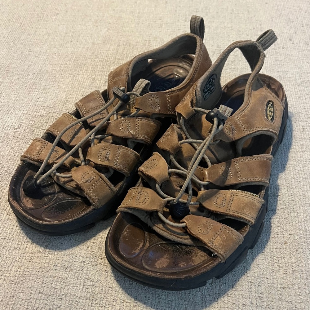 Keen Arroyo II Mens Hiking Sandals Brown Leather Waterproof 1008431 Size 9 US